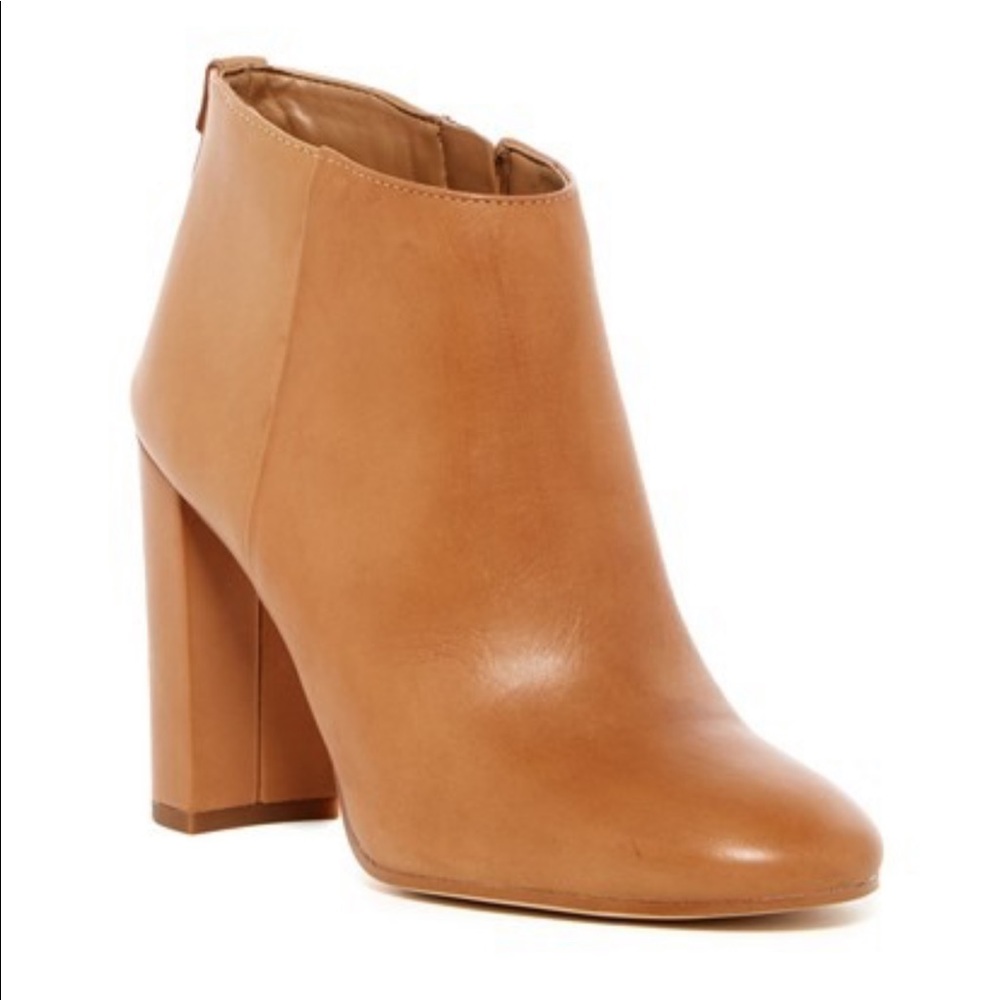 Sam Edelman Campbell Booties (5.5)